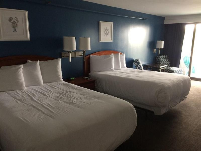 Trade Winds On The Bay Aparthotel Rockland Exteriör bild