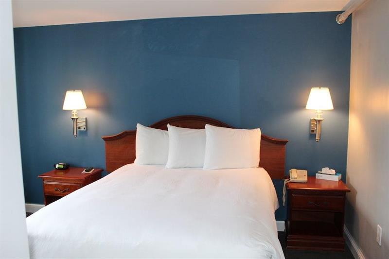 Trade Winds On The Bay Aparthotel Rockland Exteriör bild